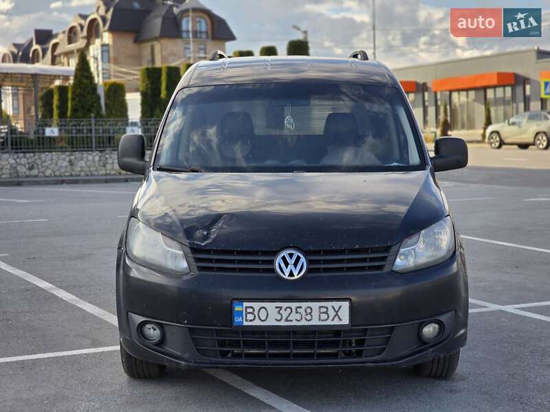 Вантажний фургон Volkswagen Caddy 2012 в Тернополі