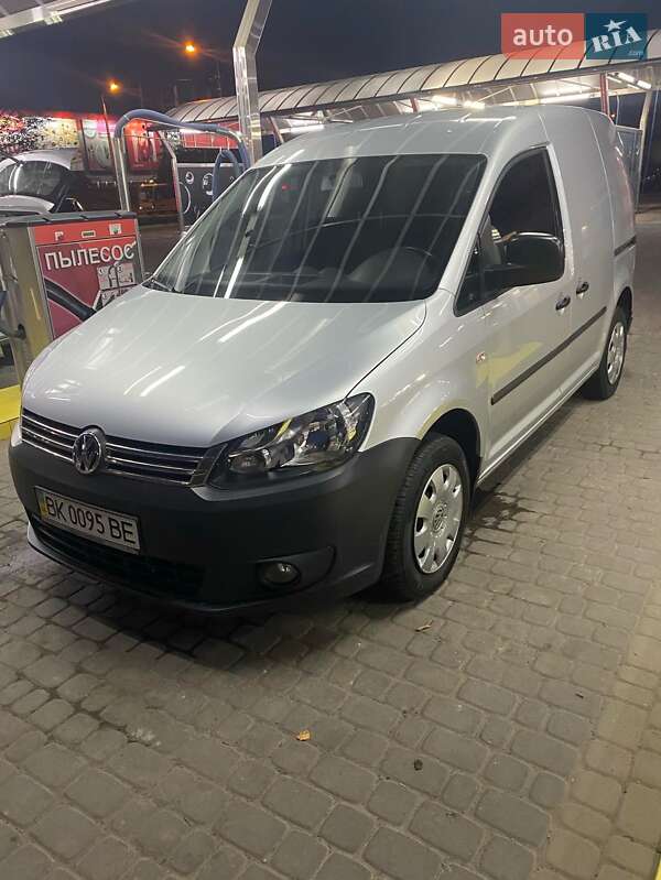 Вантажний фургон Volkswagen Caddy 2010 в Рівному фото 8 Вантажний фургон Volkswagen Caddy 2010 в Рівному