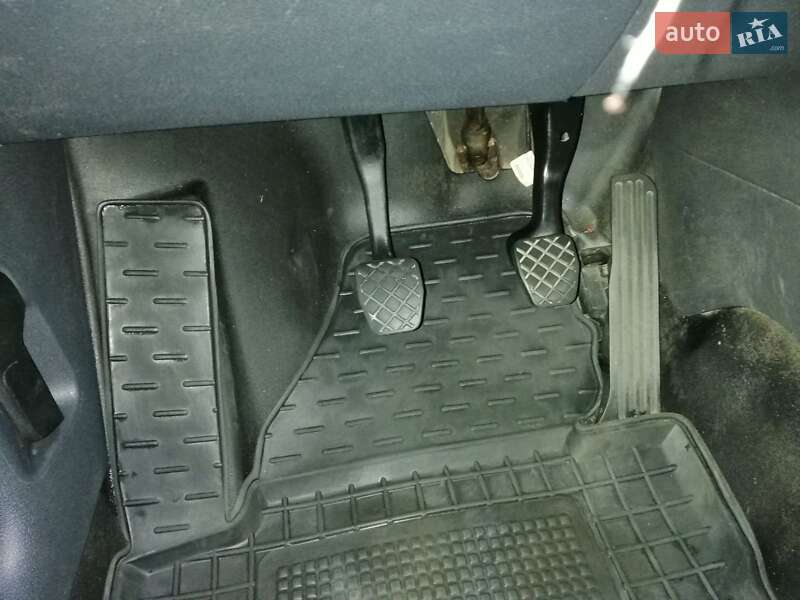 Вантажопасажирський фургон Volkswagen Caddy 2014 в Одесі фото 20 Вантажопасажирський фургон Volkswagen Caddy 2014 в Одесі