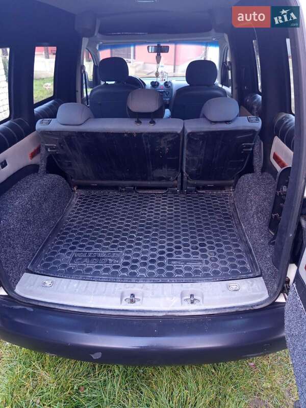 Минивэн Volkswagen Caddy 2008 в Воловце