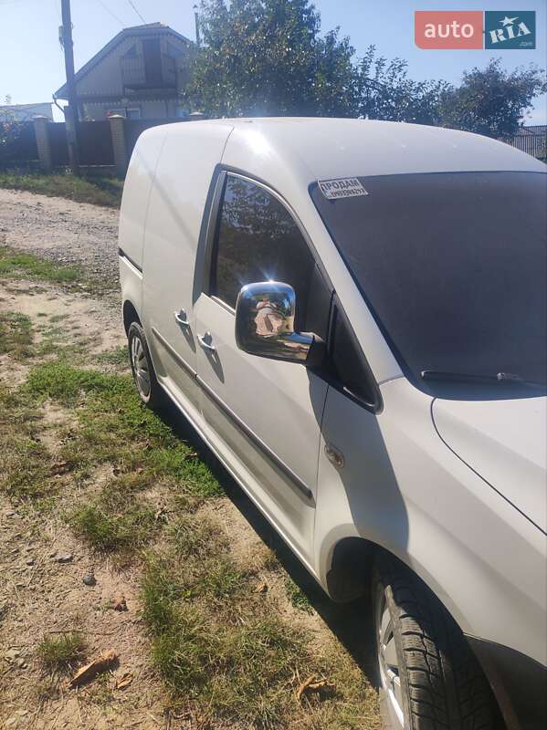 Грузовой фургон Volkswagen Caddy 2013 в Баре