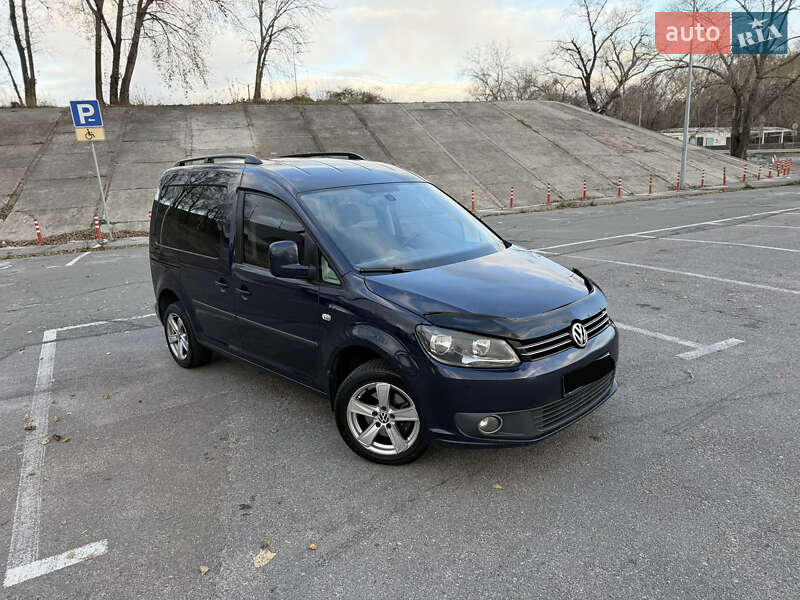Минивэн Volkswagen Caddy 2014 в Киеве фото 5 Минивэн Volkswagen Caddy 2014 в Киеве