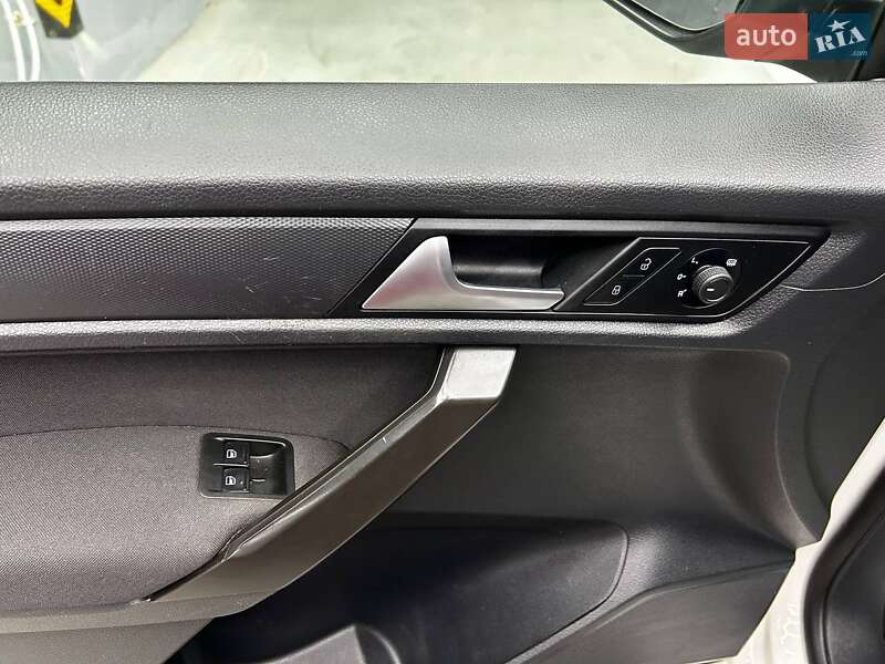 Мінівен Volkswagen Caddy 2018 в Чернівцях фото 23 Мінівен Volkswagen Caddy 2018 в Чернівцях