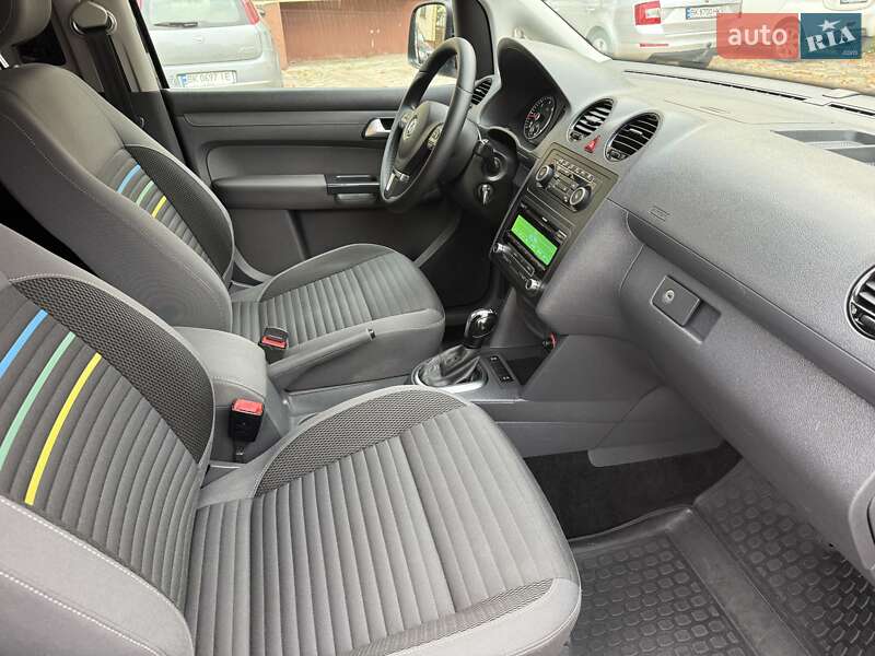 Мінівен Volkswagen Caddy 2014 в Рівному