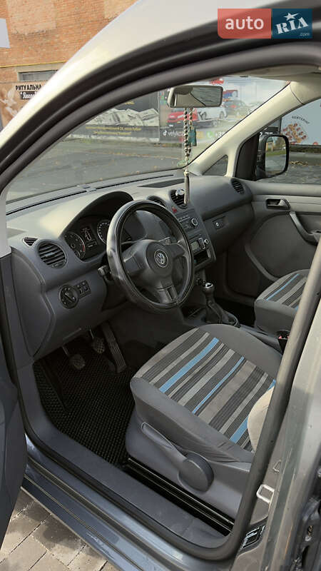 Минивэн Volkswagen Caddy 2011 в Лубнах фото 12 Минивэн Volkswagen Caddy 2011 в Лубнах