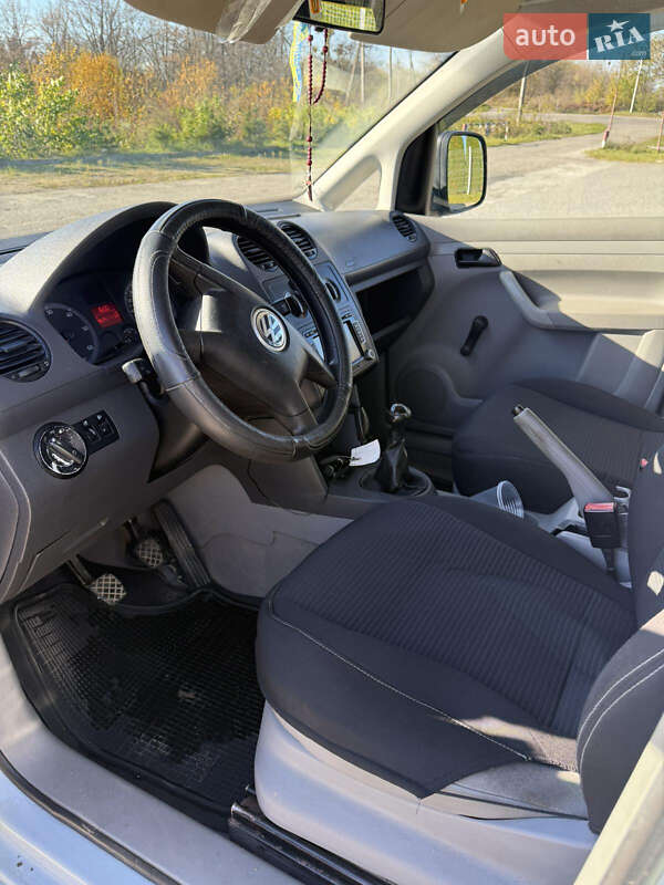 Минивэн Volkswagen Caddy 2004 в Львове