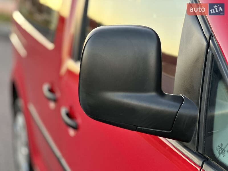 Мінівен Volkswagen Caddy 2008 в Вінниці