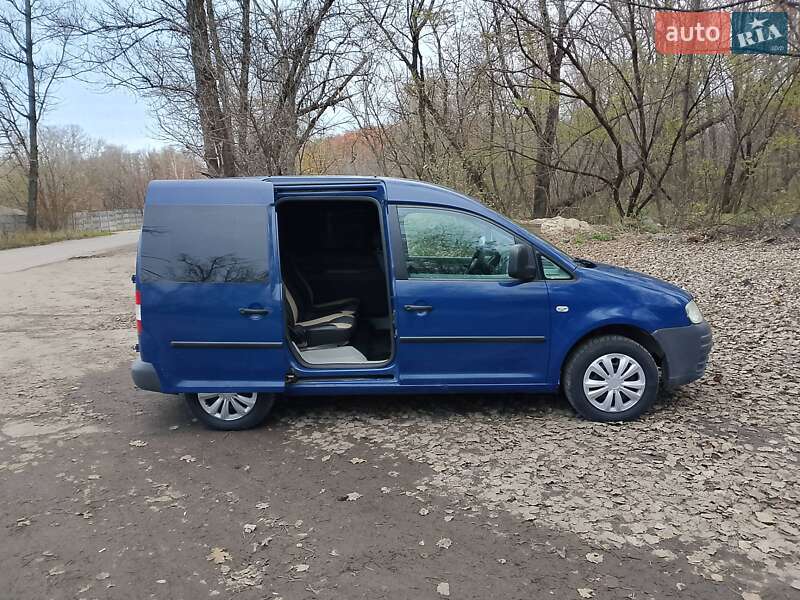 Мінівен Volkswagen Caddy 2007 в Києві