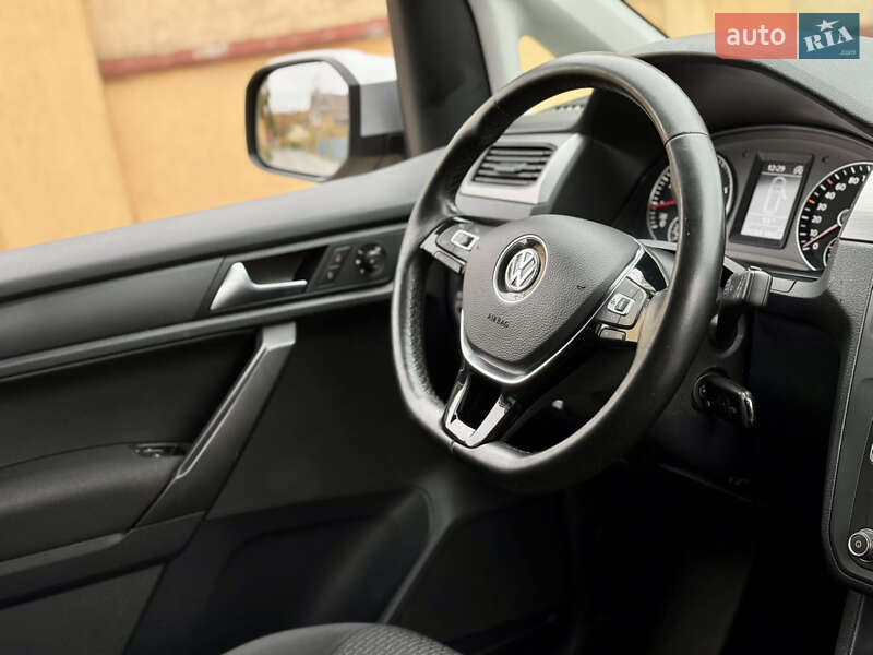 Мінівен Volkswagen Caddy 2020 в Ужгороді