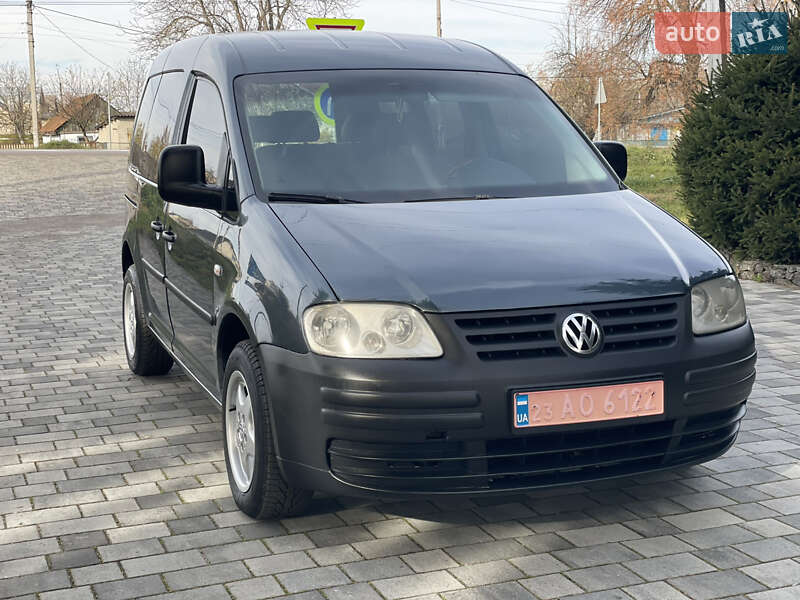Минивэн Volkswagen Caddy 2008 в Староконстантинове