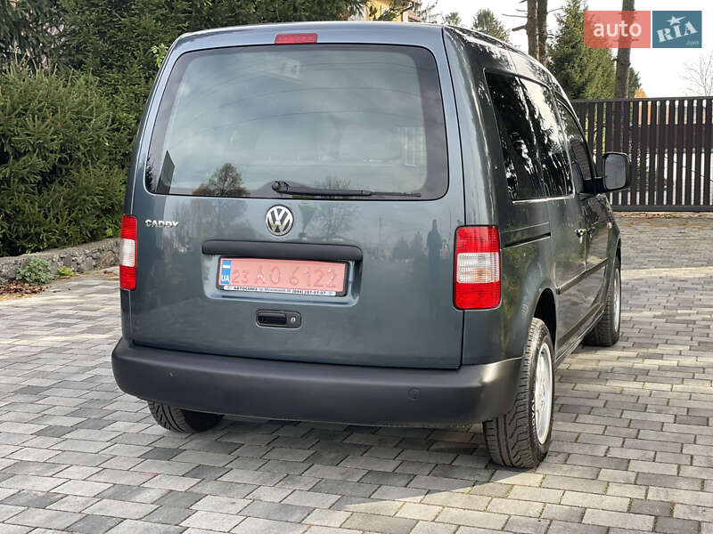 Минивэн Volkswagen Caddy 2008 в Староконстантинове