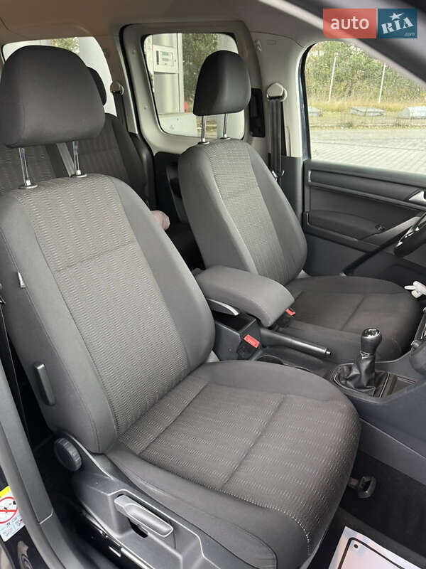 Мінівен Volkswagen Caddy 2017 в Львові
