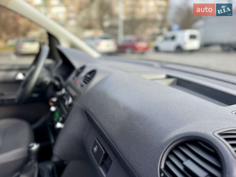 Минивэн Volkswagen Caddy 2014 в Луцке