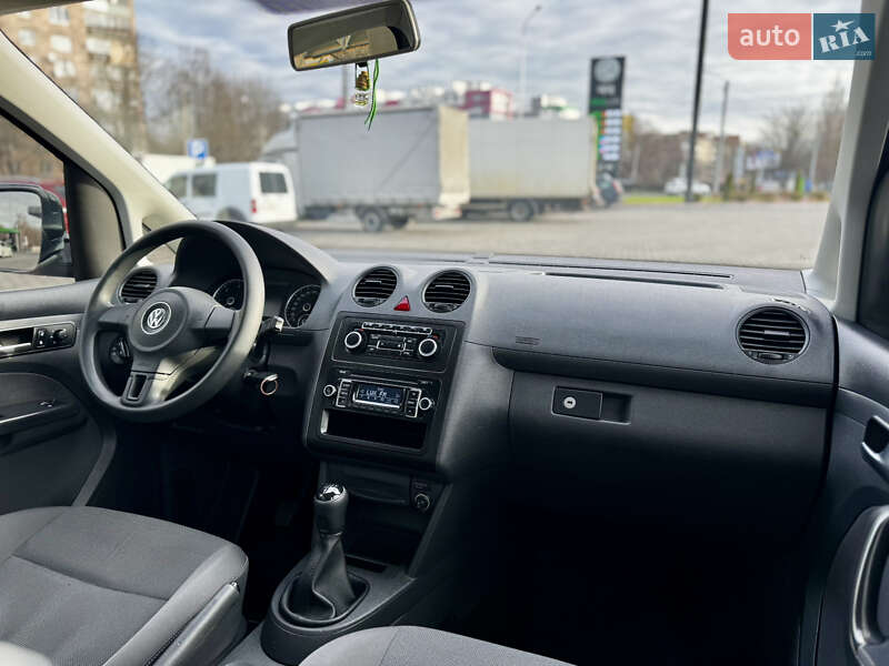 Минивэн Volkswagen Caddy 2014 в Луцке
