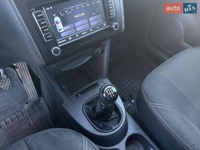 Грузовой фургон Volkswagen Caddy 2011 в Киеве фото 21 Грузовой фургон Volkswagen Caddy 2011 в Киеве