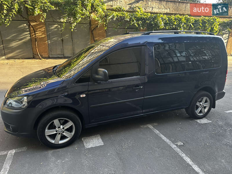Мінівен Volkswagen Caddy 2011 в Одесі