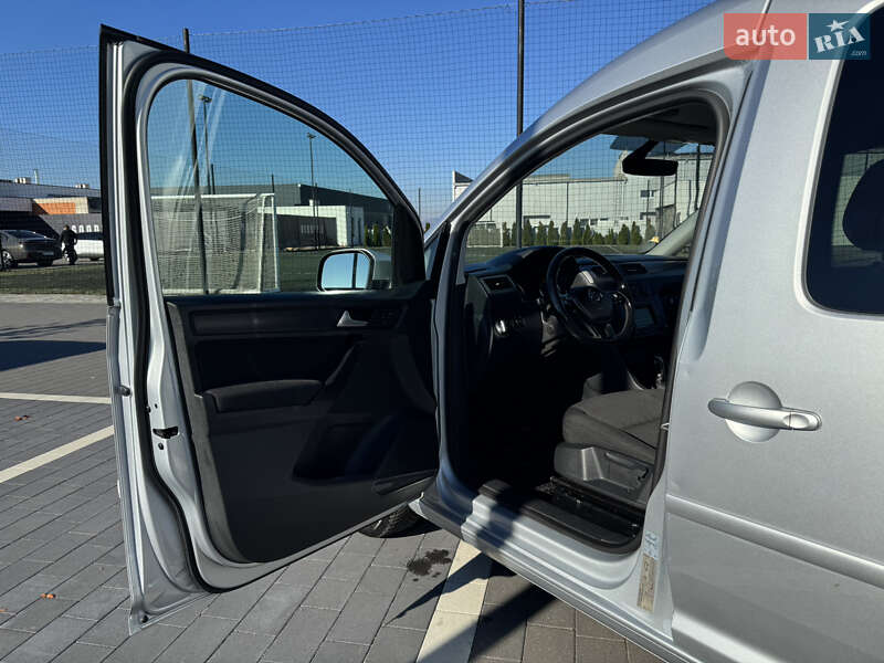 Мінівен Volkswagen Caddy 2016 в Мукачевому