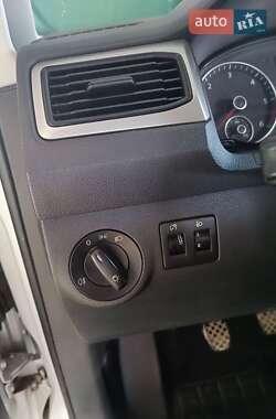 Минивэн Volkswagen Caddy 2015 в Кельменцах