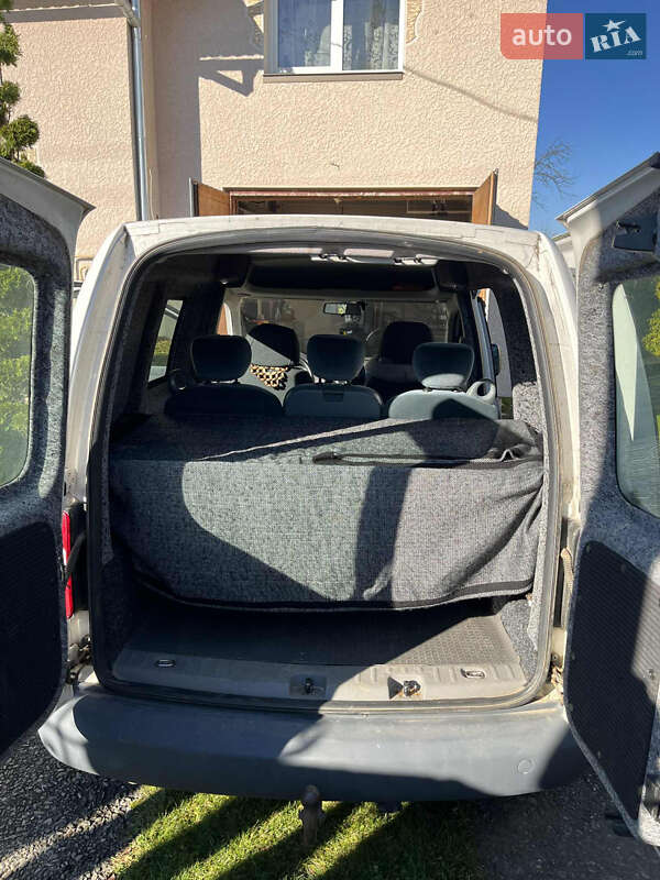 Минивэн Volkswagen Caddy 2006 в Стрые