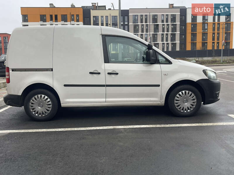 Вантажний фургон Volkswagen Caddy 2013 в Києві