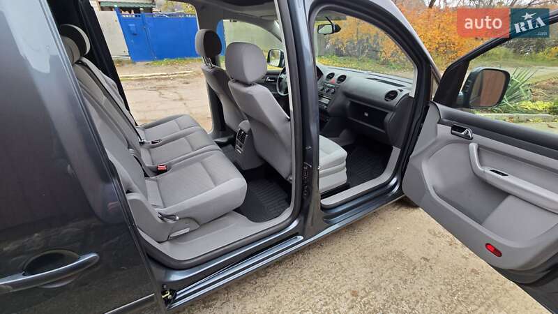 Мінівен Volkswagen Caddy 2010 в Полтаві