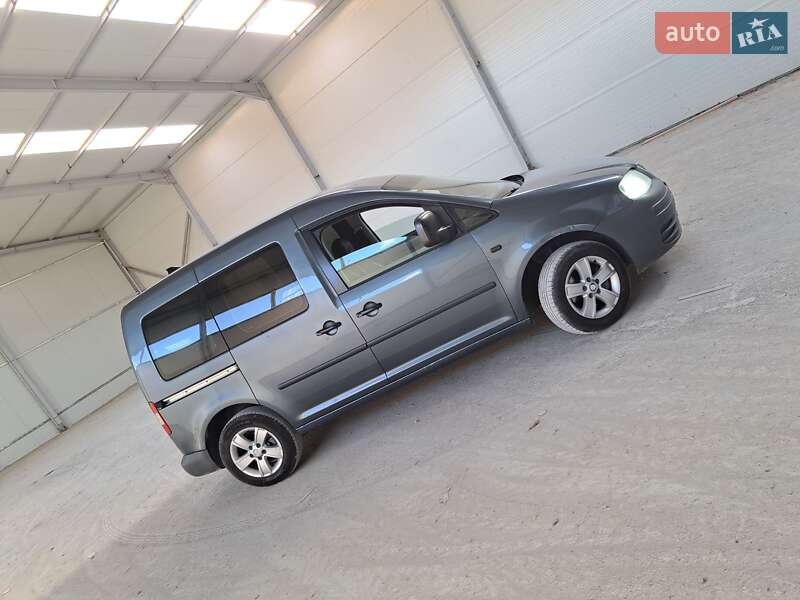 Минивэн Volkswagen Caddy 2006 в Тячеве