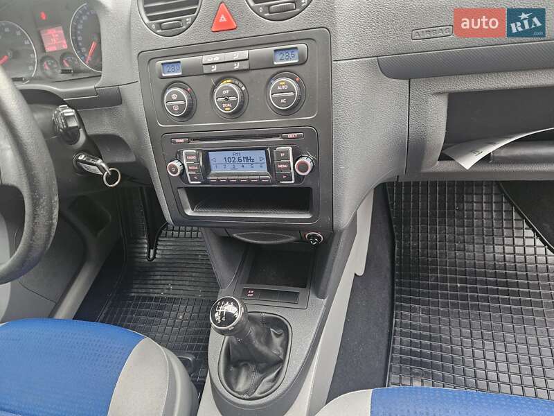 Мінівен Volkswagen Caddy 2009 в Івано-Франківську фото 15 Мінівен Volkswagen Caddy 2009 в Івано-Франківську