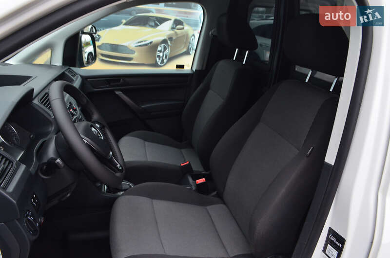 Мінівен Volkswagen Caddy 2020 в Києві