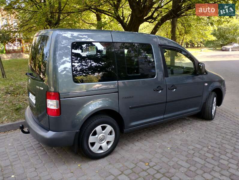 Минивэн Volkswagen Caddy 2009 в Львове