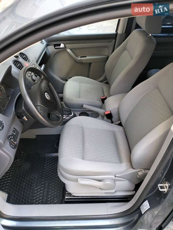 Минивэн Volkswagen Caddy 2009 в Львове