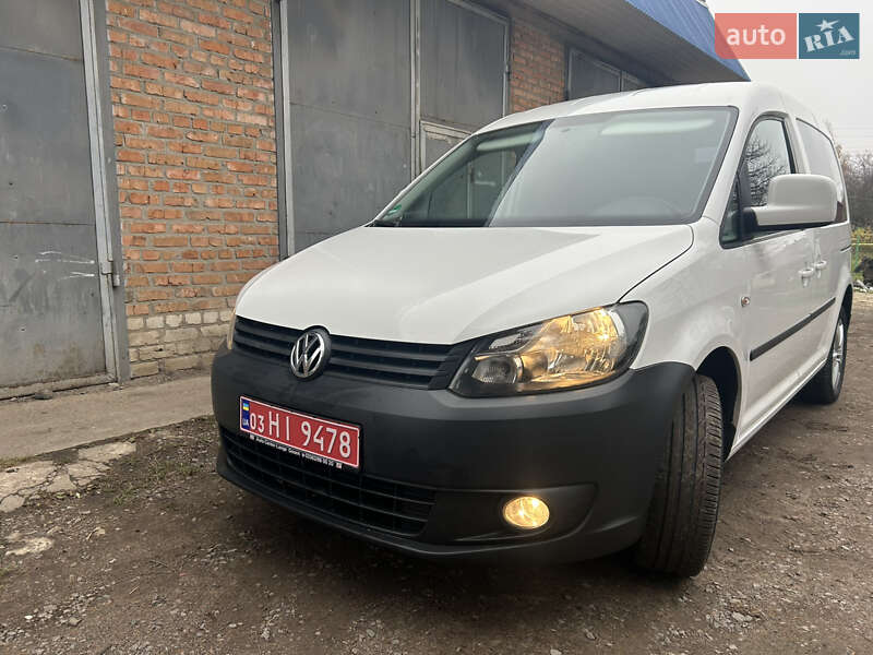 Мінівен Volkswagen Caddy 2011 в Нововолинську