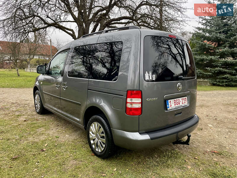 Мінівен Volkswagen Caddy 2015 в Коломиї