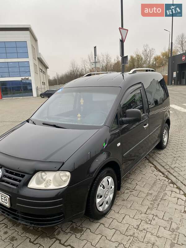 Минивэн Volkswagen Caddy 2007 в Черновцах