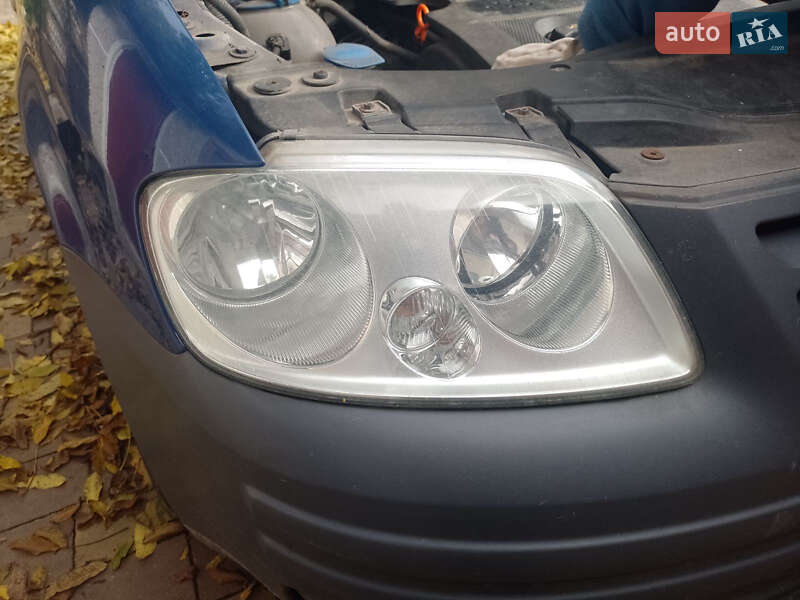 Минивэн Volkswagen Caddy 2004 в Шумске