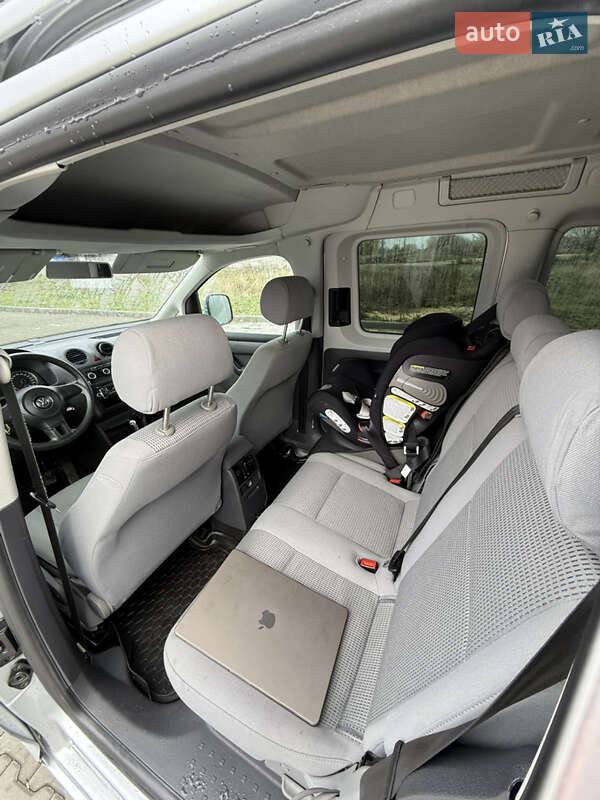 Мінівен Volkswagen Caddy 2011 в Врадіївці