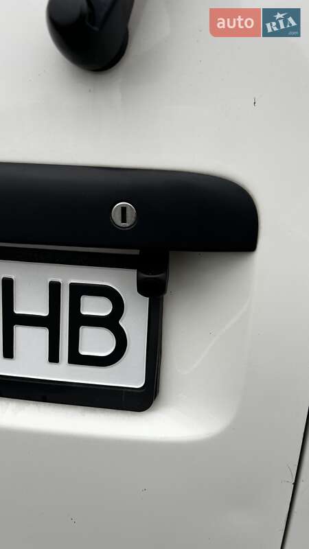 Мінівен Volkswagen Caddy 2007 в Дніпрі