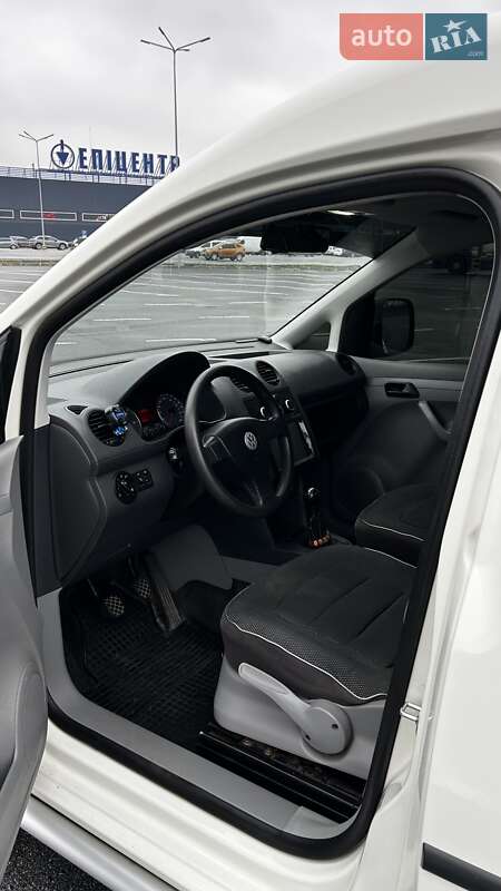 Мінівен Volkswagen Caddy 2007 в Дніпрі