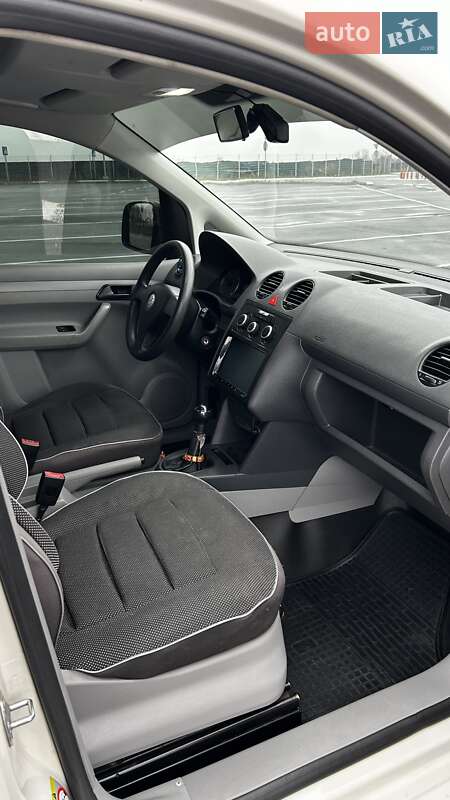 Мінівен Volkswagen Caddy 2007 в Дніпрі