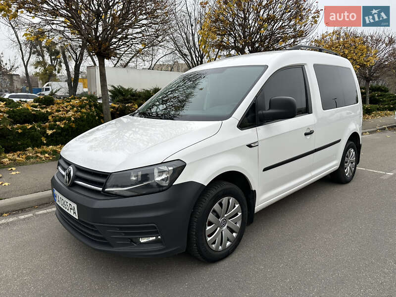 Минивэн Volkswagen Caddy 2017 в Киеве