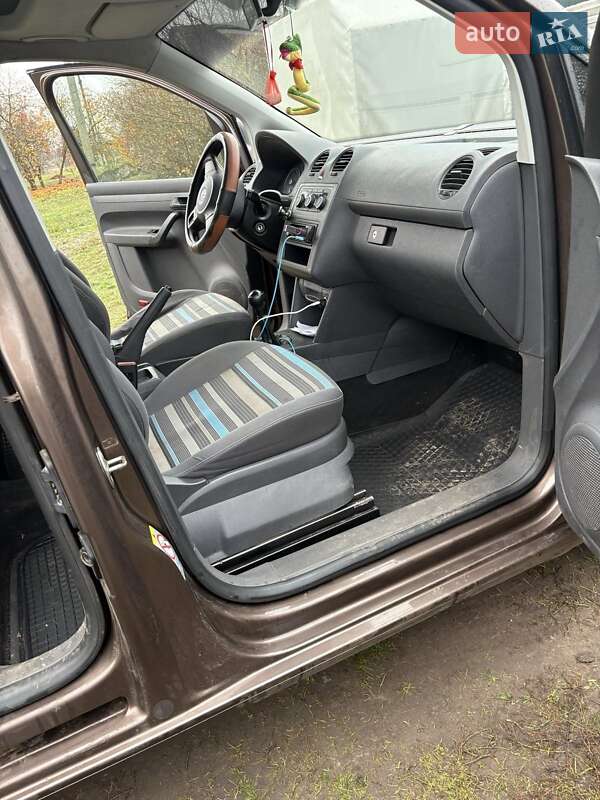 Мінівен Volkswagen Caddy 2011 в Балаклії фото 9 Мінівен Volkswagen Caddy 2011 в Балаклії