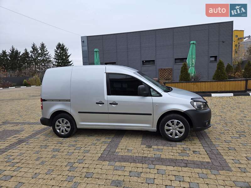Грузовой фургон Volkswagen Caddy 2011 в Подволочиске