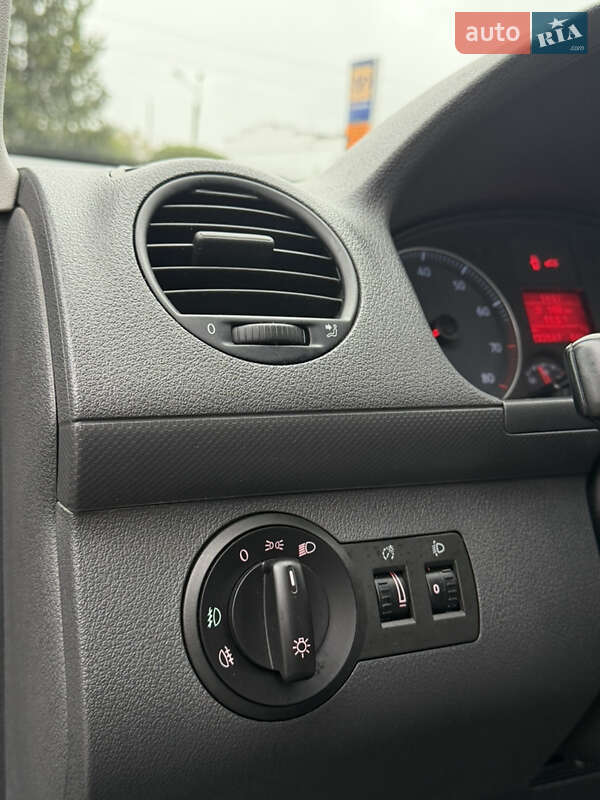 Мінівен Volkswagen Caddy 2008 в Лубнах фото 56 Мінівен Volkswagen Caddy 2008 в Лубнах