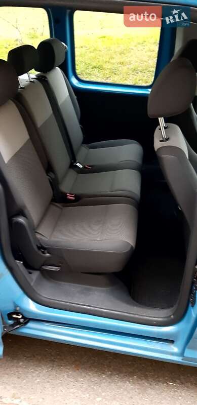 Мінівен Volkswagen Caddy 2011 в Києві фото 6 Мінівен Volkswagen Caddy 2011 в Києві