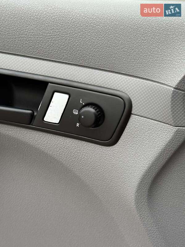 Мінівен Volkswagen Caddy 2006 в Бережанах