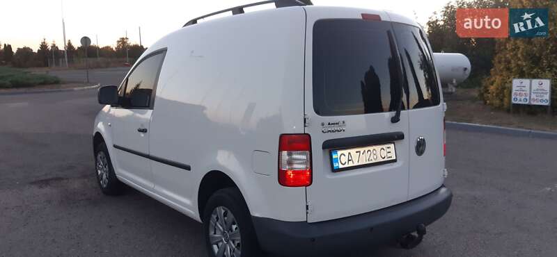 Вантажний фургон Volkswagen Caddy 2008 в Черкасах