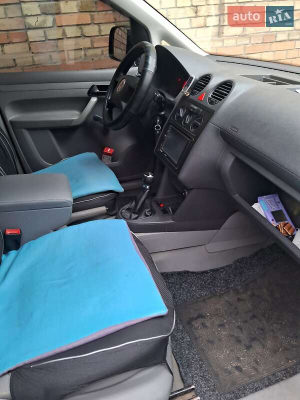 Мінівен Volkswagen Caddy 2004 в Києві