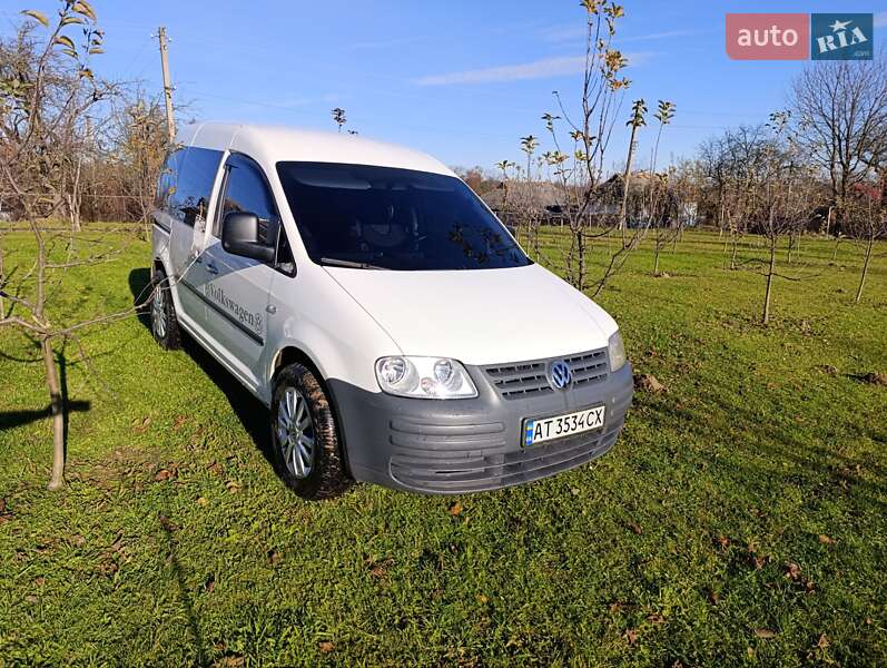 Минивэн Volkswagen Caddy 2006 в Косове фото 10 Минивэн Volkswagen Caddy 2006 в Косове