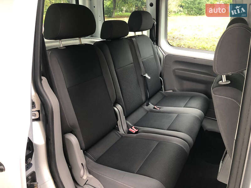 Мінівен Volkswagen Caddy 2010 в Рівному