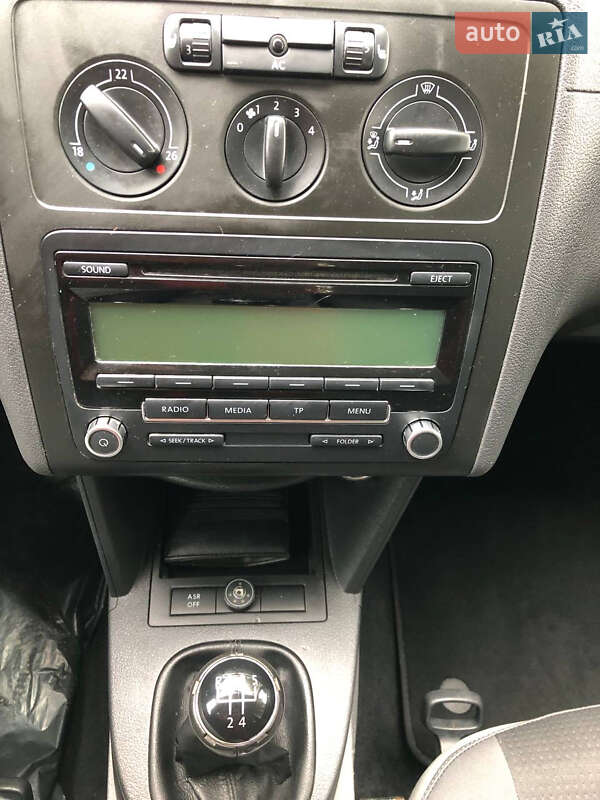 Мінівен Volkswagen Caddy 2010 в Рівному