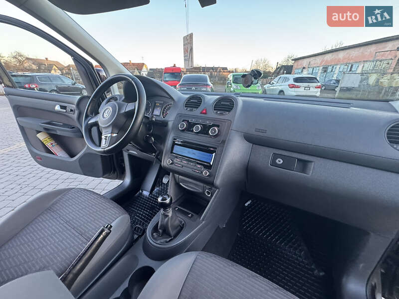 Минивэн Volkswagen Caddy 2011 в Коломые